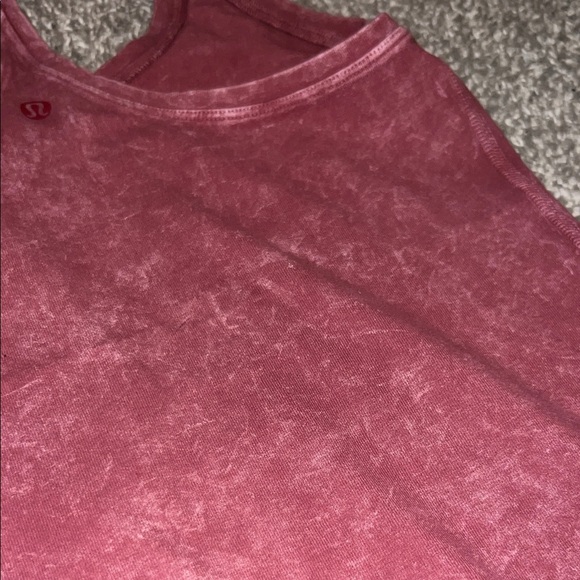 2 Lulu Razorback Tanks - Picture 6 of 6